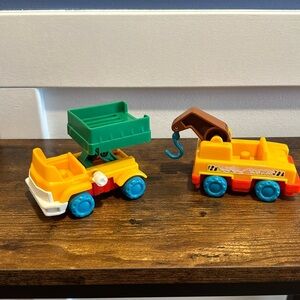 Vintage Playskool Pickup Dump Crane Farm Truck Yellow Cab Green Bed Blue Wheels